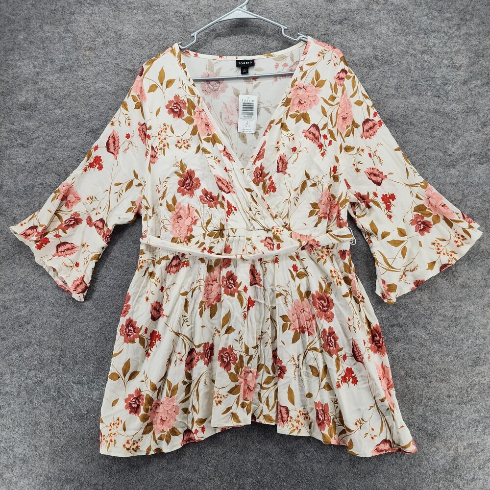 Torrid Shirt Womens 1X 14/16 Short Sleeve V Neck White Floral